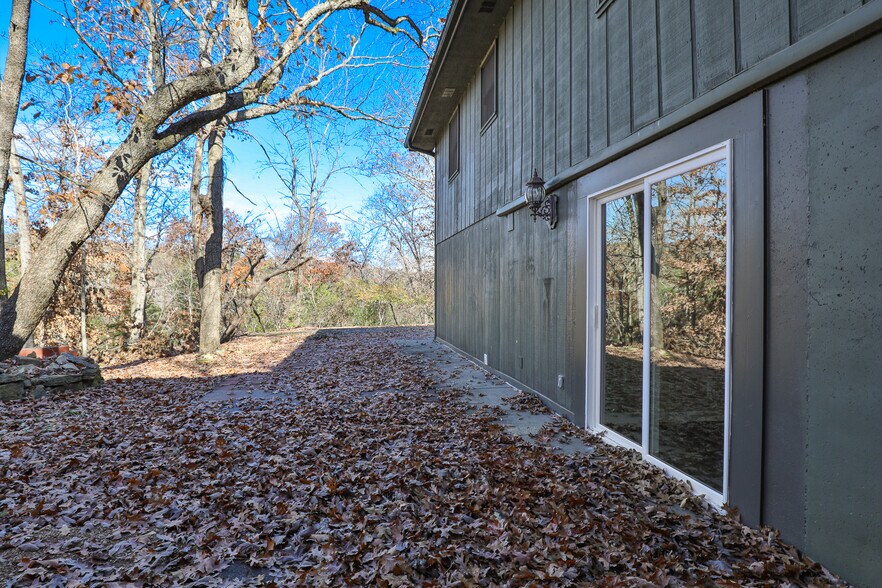 Building Photo - 137 Wallen Blf