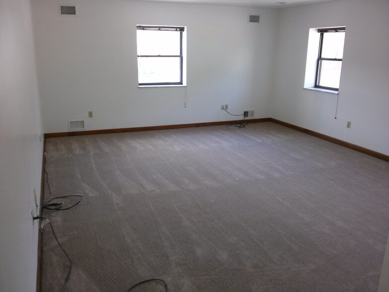 Living Room - 64 Bridge St