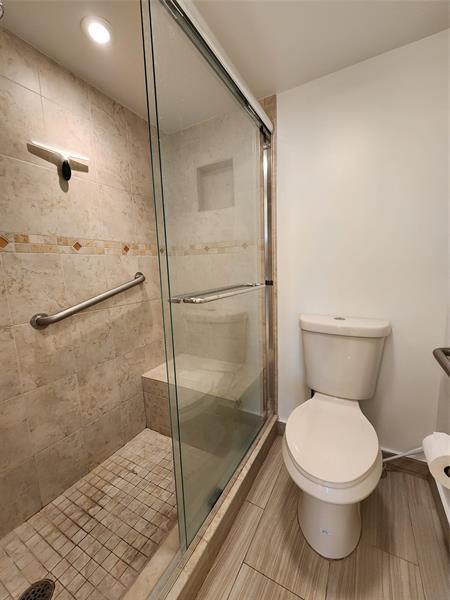 Building Photo - 20379 W Country Club Dr