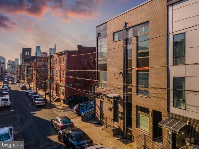 Building Photo - 920 N 15th St
