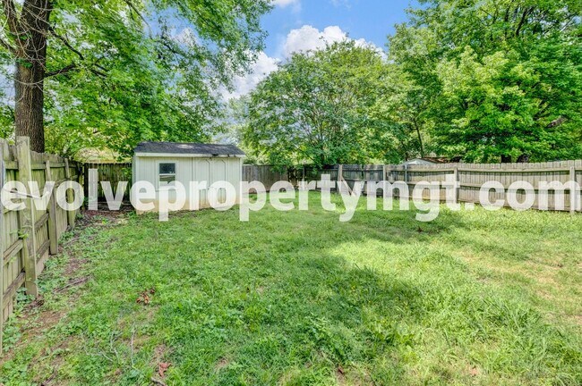 Building Photo - 6843 Maury Dr
