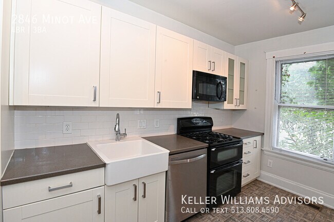 Building Photo - 2846 Minot Ave