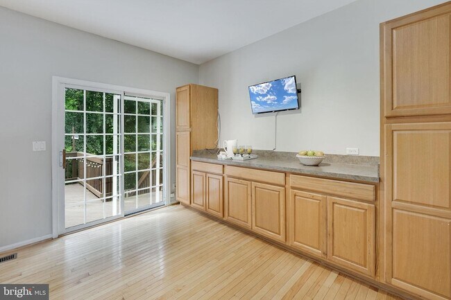 Building Photo - 4888 Ebb Tide Ct