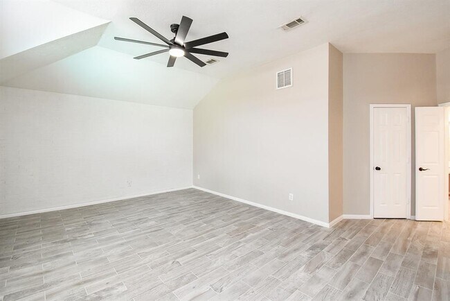 Building Photo - 23122 Beech Canyon Dr