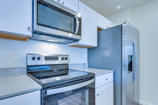 Building Photo - Brand New Townhouse!!! All Appliances incl...