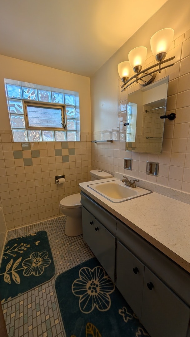 Building Photo - 4346 S Karlov Ave
