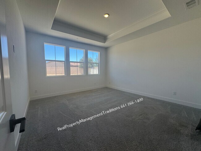 Building Photo - 8722 Tara Ct