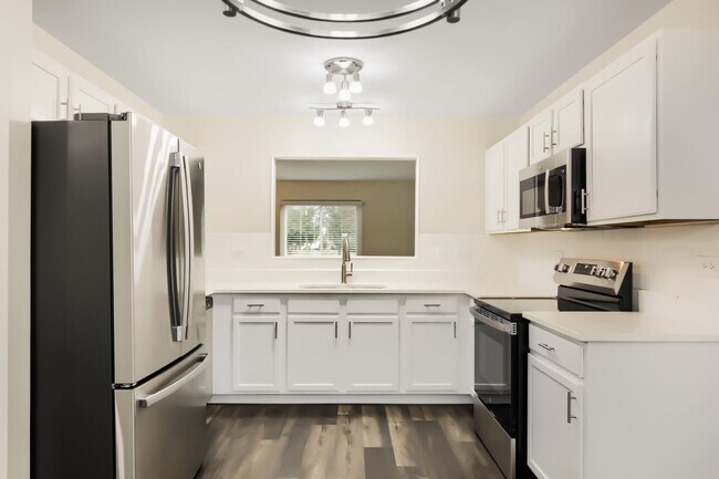 Building Photo - 26438 W Deer Path