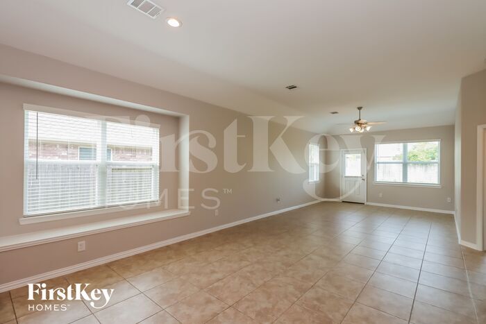 Building Photo - 131 Brazos Dr