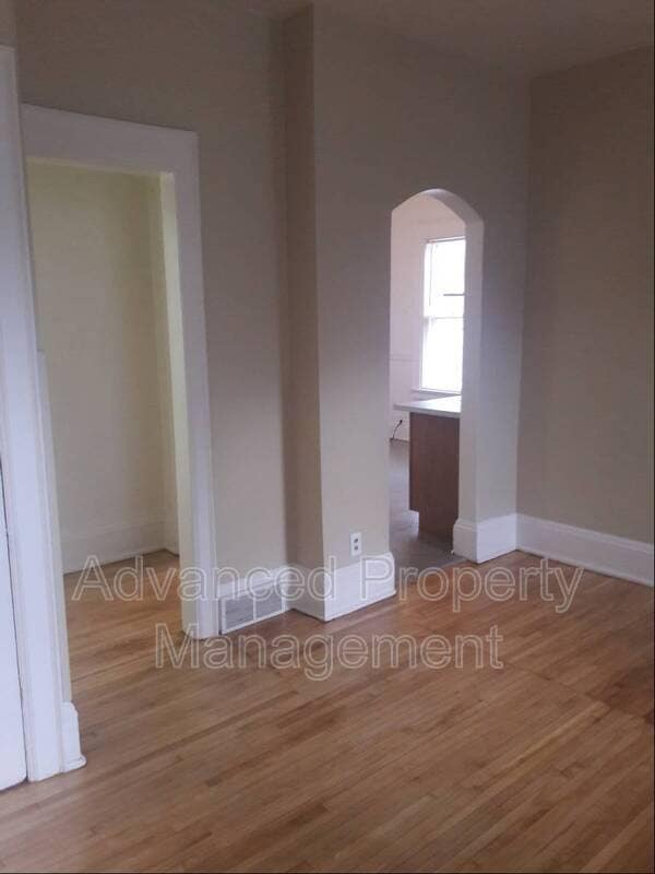 Building Photo - 3225 W McKinley Blvd