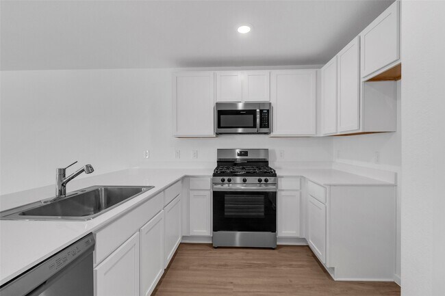 Building Photo - 18699 Cepagatti Dr