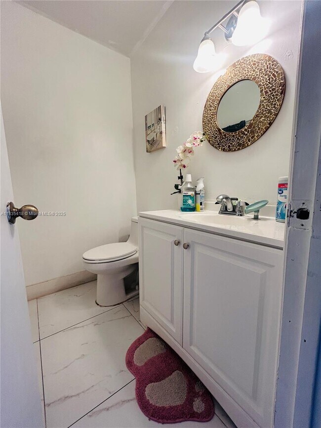 Building Photo - 8610 SW 156th Ct
