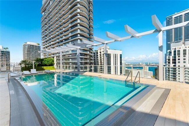 Building Photo - 1100 S Miami Ave