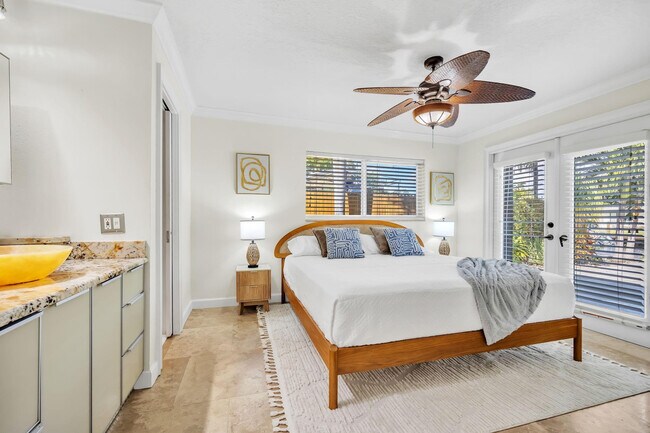 Building Photo - 2277 SE 15th St