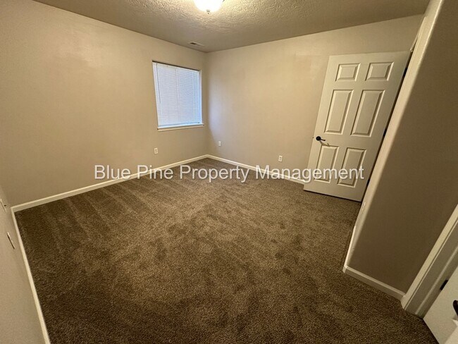 Building Photo - 149 Clubhouse Cir