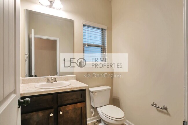 Building Photo - 2513 Shropshire Pl