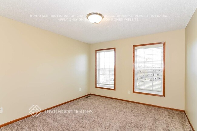 Building Photo - 7416 Aspen Cove S