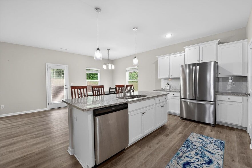 Building Photo - 5917 Neck Rd