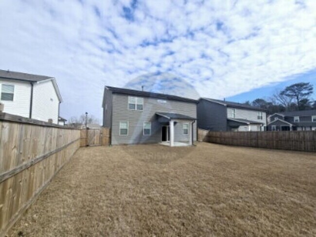 Building Photo - 19 Rushing View Glen