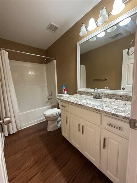 Building Photo - 3910 Piney Brook Dr