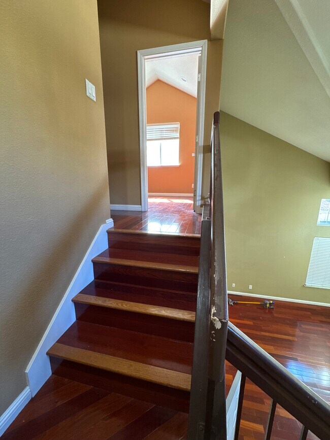 Building Photo - 39842 Potrero Dr