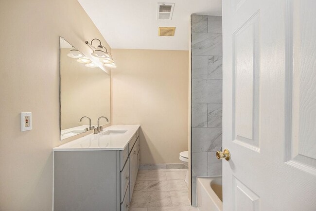 Building Photo - 30685 Hidden Pines Ln