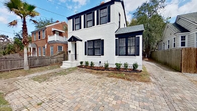 Building Photo - 1651 Flagler Ave