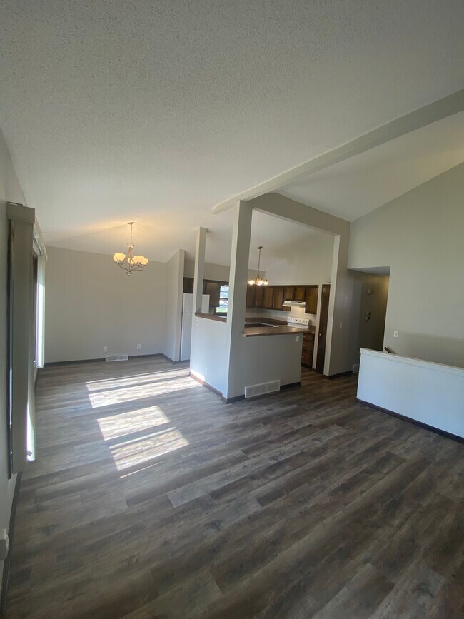 Building Photo - 3107 N 95th St