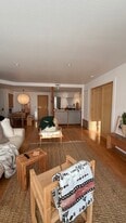 Building Photo - 515 Lands End Way