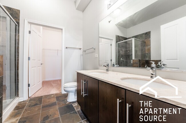 Building Photo - 1464 S Michigan Ave