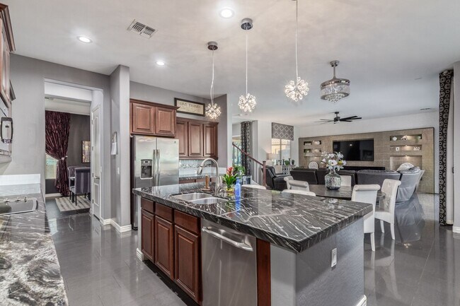 Building Photo - INCREDIBLE Executive Style homes in the po...