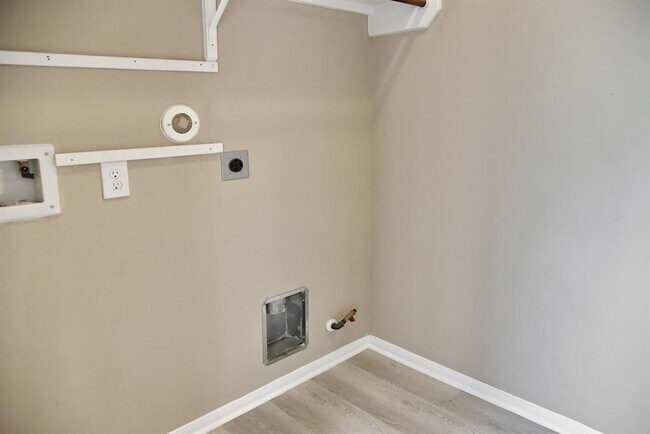 Building Photo - 9242 Solvista Pass Ln