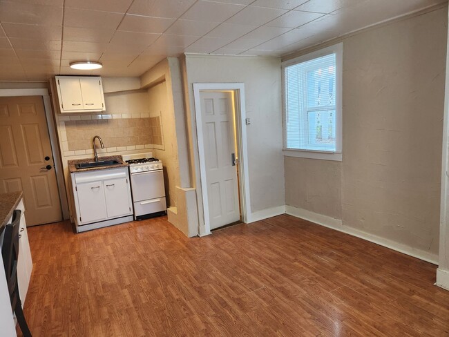 Building Photo - Jackson Studio Suites