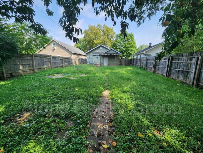 Building Photo - 1535 Barbour Ave