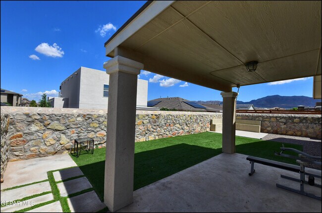Building Photo - 221 Jennice Cir