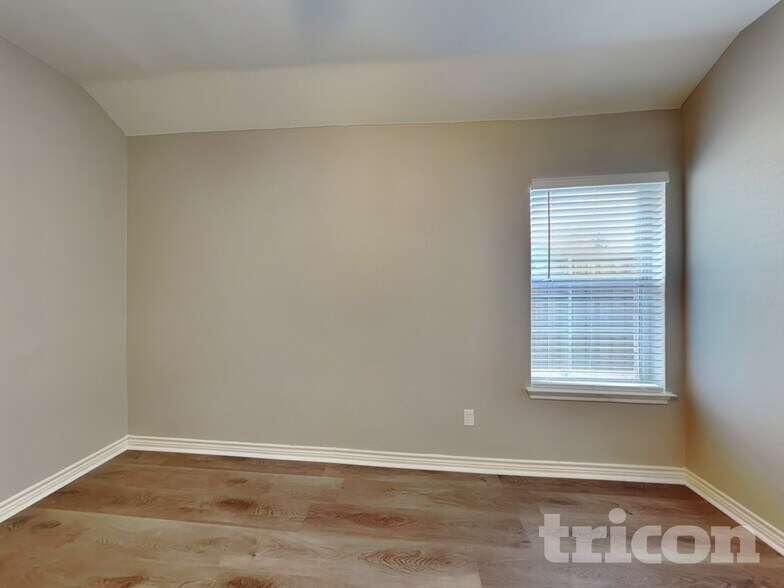 Building Photo - 6414 Quail Valley Dr