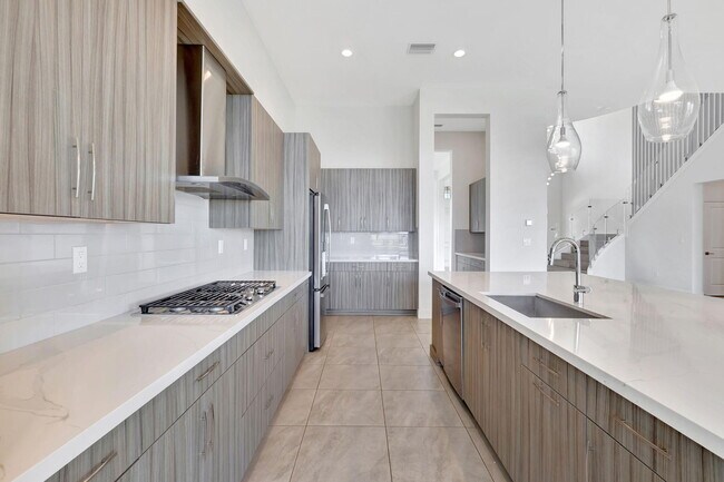 Building Photo - 8660 W Parkland Bay Trl