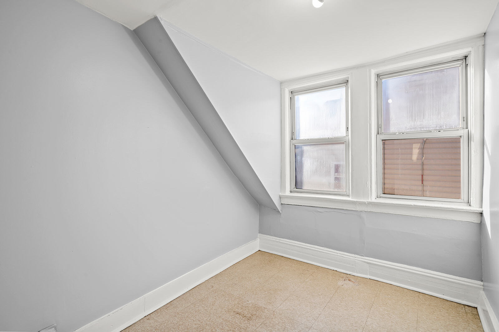 Building Photo - 73 N 14th St