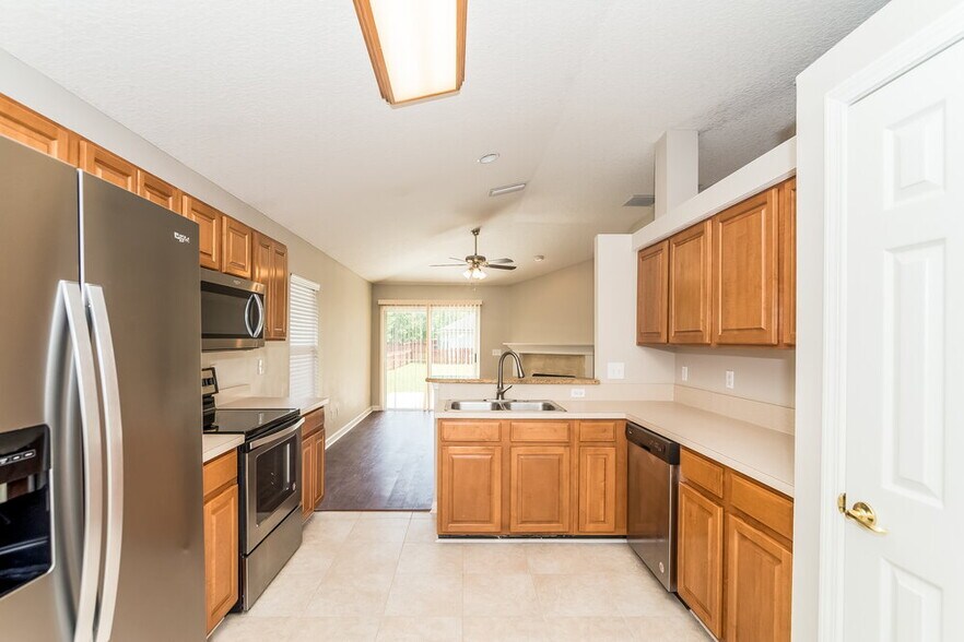 Building Photo - 12561 Brahma Bull Cir W