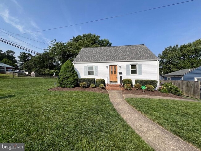Building Photo - 5626 Tremont Dr