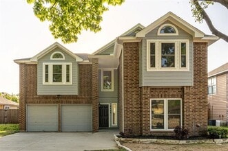 Building Photo - 6400 Meadowglen Dr