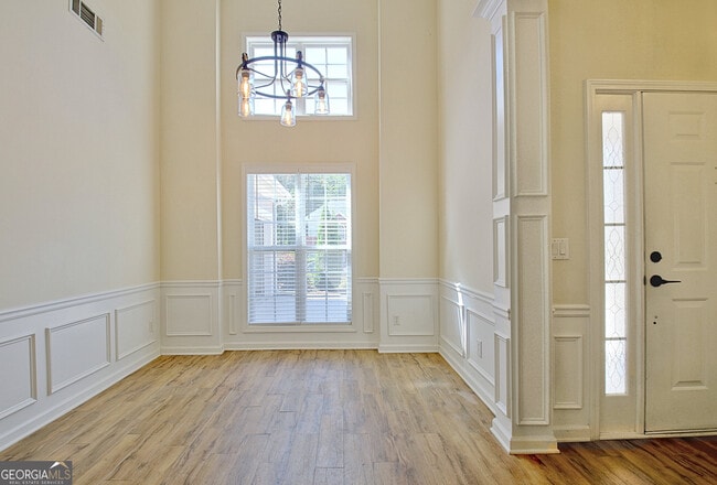 Building Photo - 110 Freeman Forest Dr