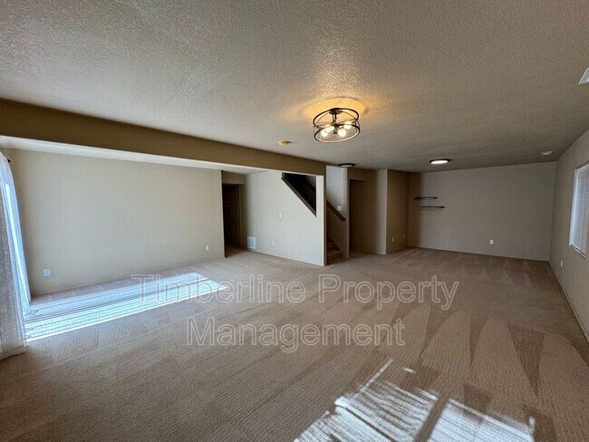 Building Photo - 7357 Legend Hill Dr