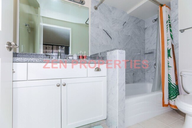 Building Photo - Fully furnished 2 bdrm / 2 bath / 1 parking unit at The Windsor Waikiki