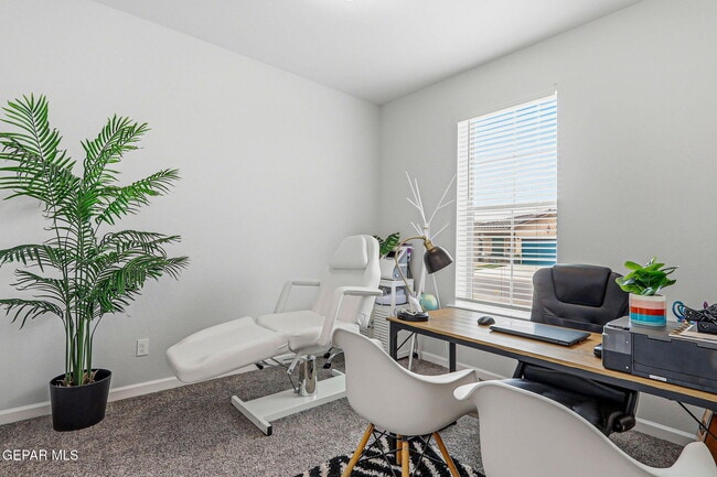 Building Photo - 6556 Ta Suil Pl