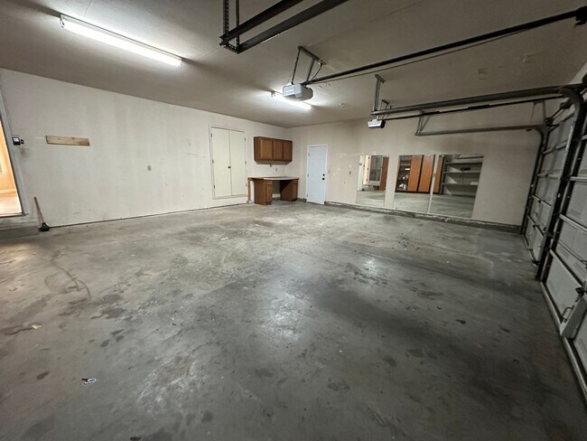 Building Photo - 1780 Paddock Ln