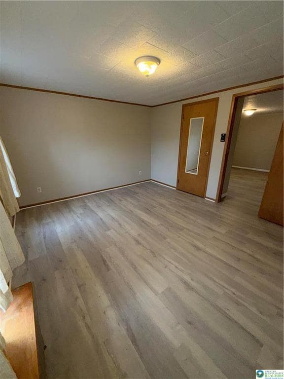 Building Photo - 219 Linden St