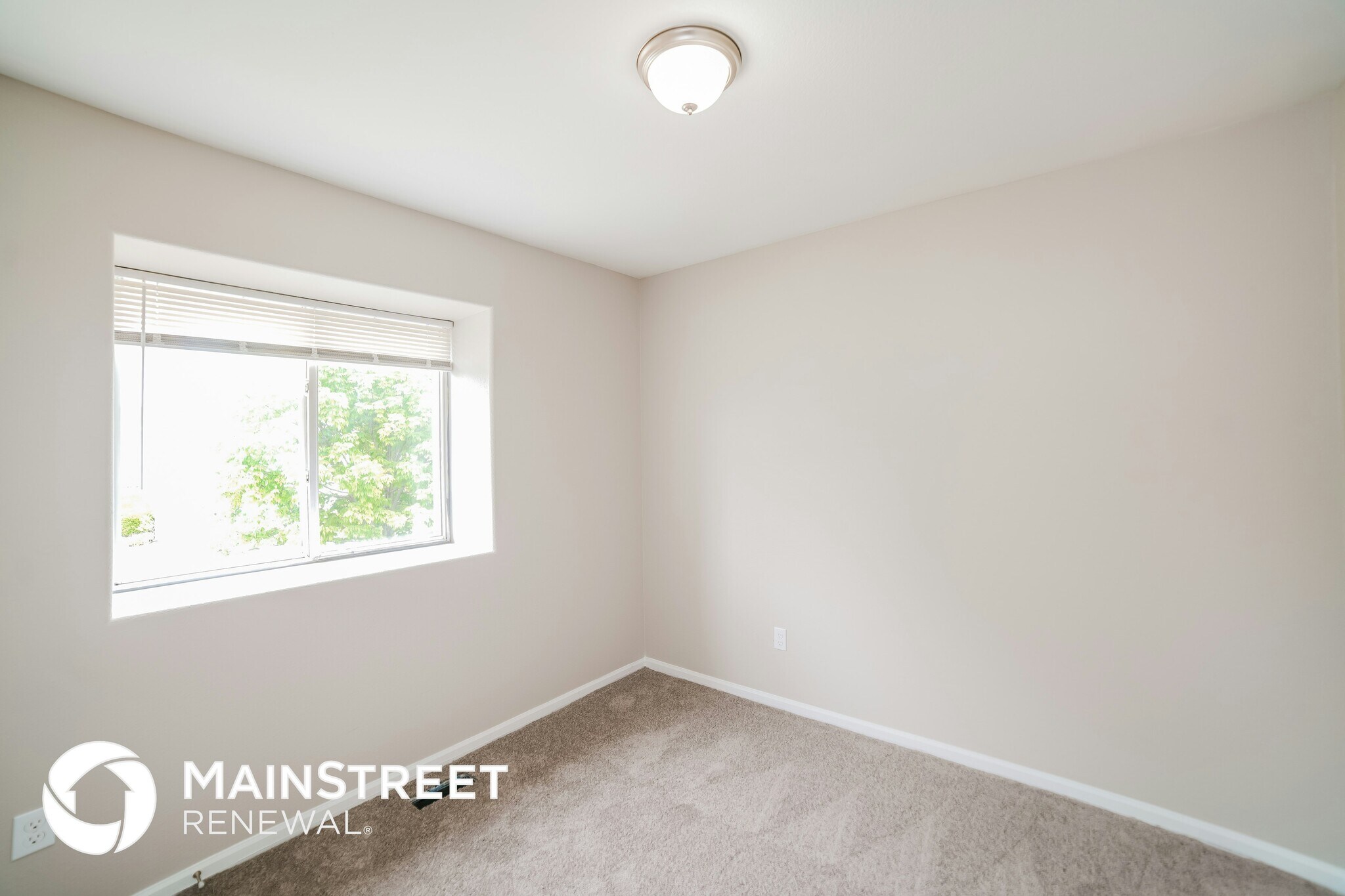 Building Photo - 11515 N Lane Ave