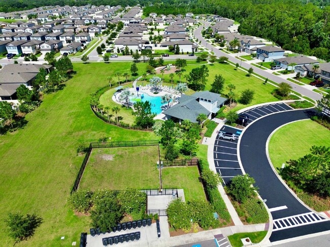 Building Photo - 30561 Gilbern Rd