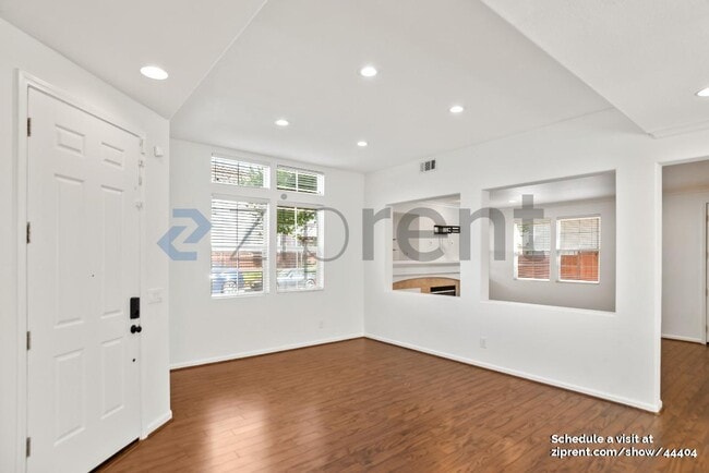 Building Photo - 3106 Snowdrop Cir